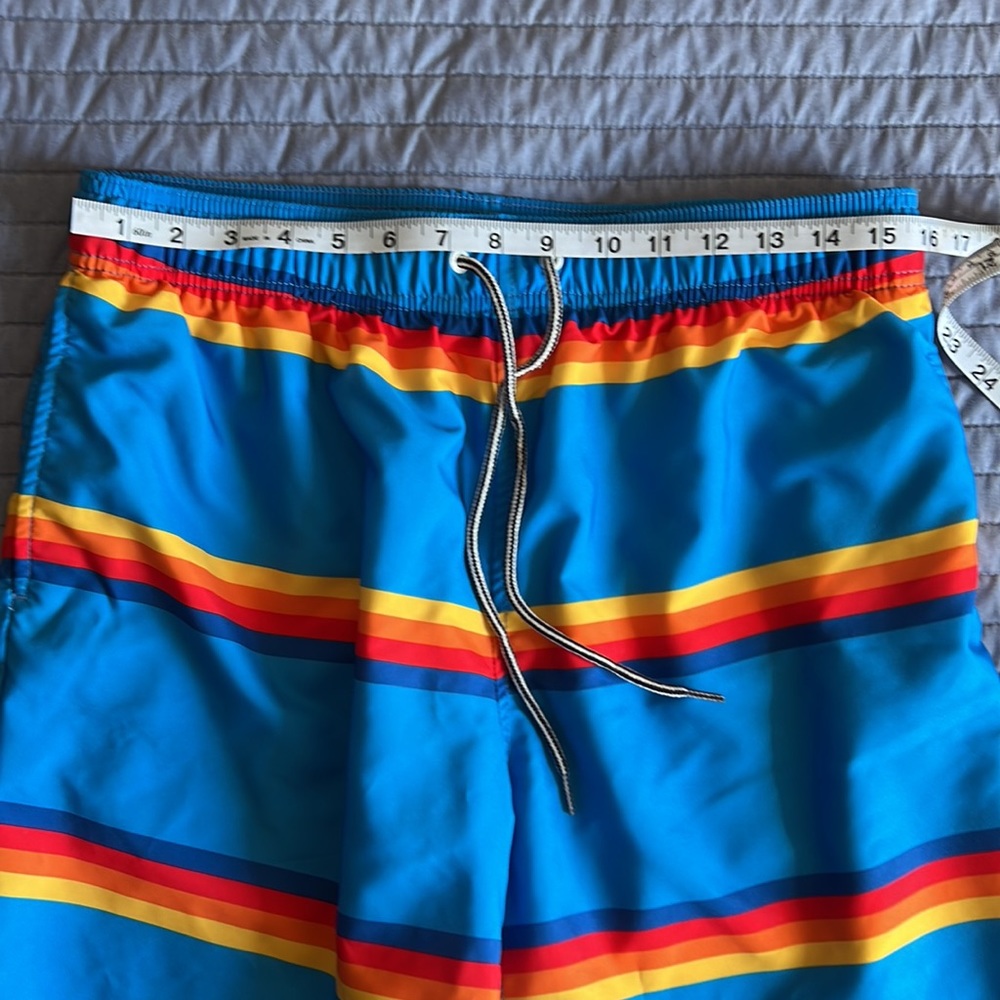 Speedos Shorts - Picture 9 of 10